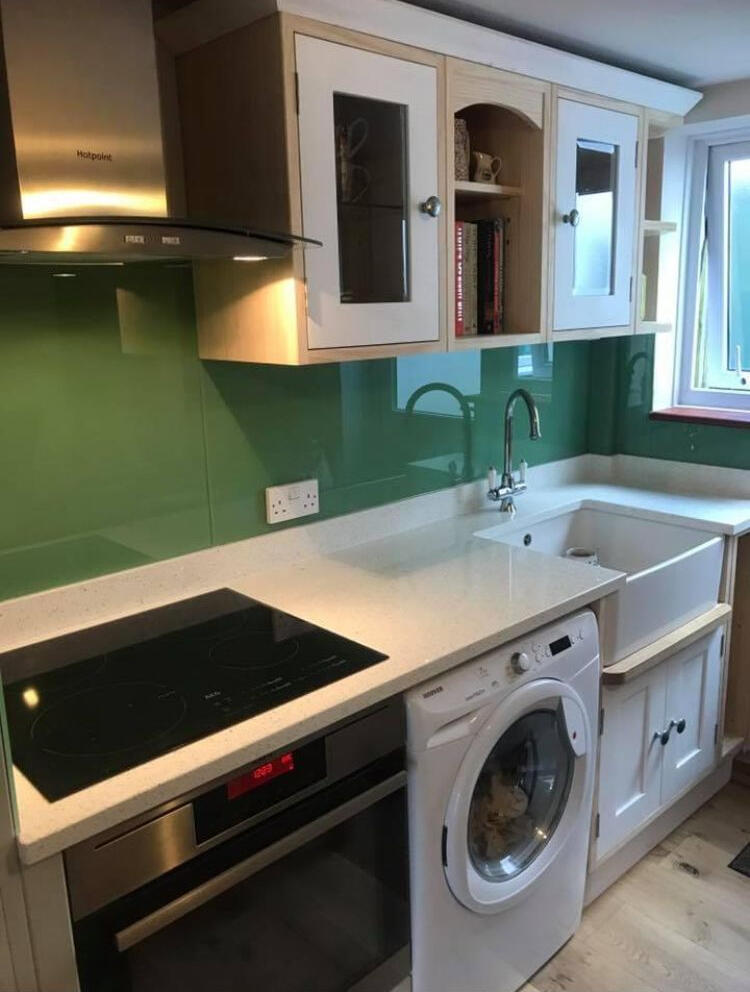 Green Splashback (Kitchen)